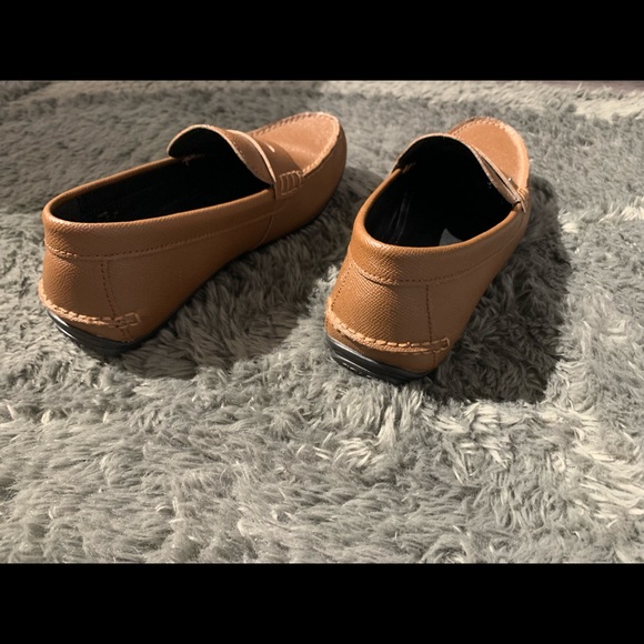 Coach Mott Driver in Dark Saddle. Size 9D - Picture 7 of 10